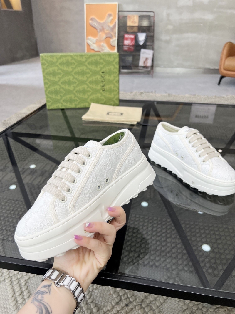 Gucci Casual Shoes